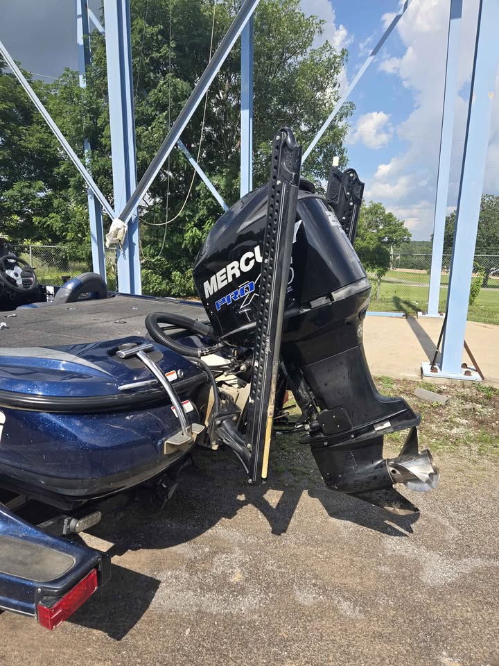 2014 Nitro Z9