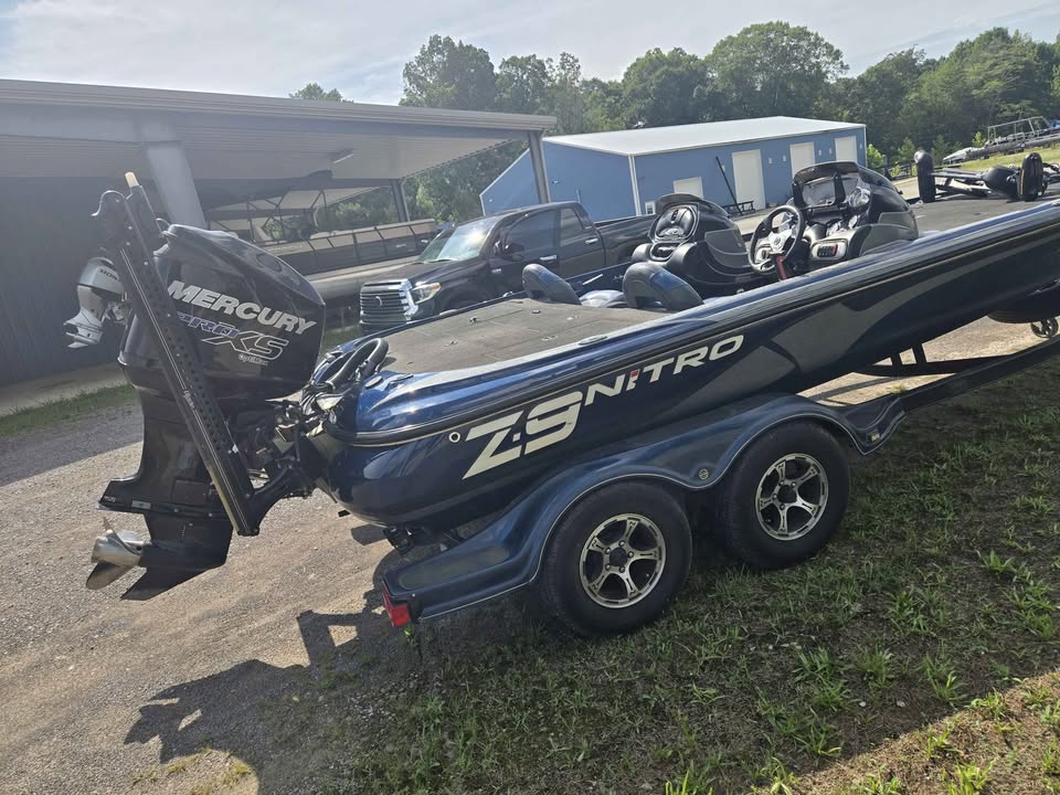 2014 Nitro Z9