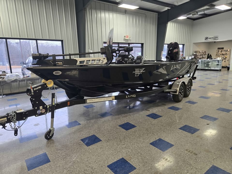 2025 Lund 2075 Pro V Bass