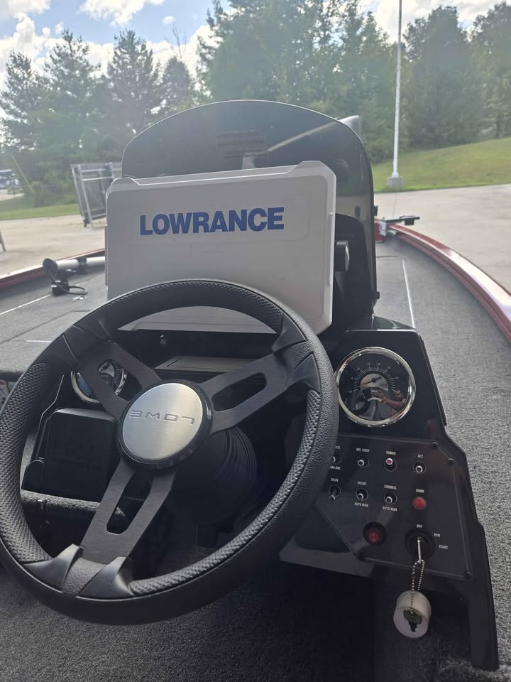 2025 Lowe Stinger 195